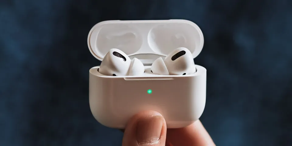 How Fast Do AirPods Charge