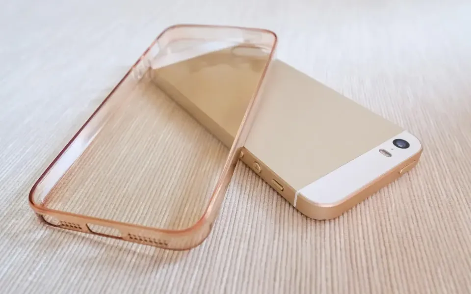How to Clean Clear Phone Case